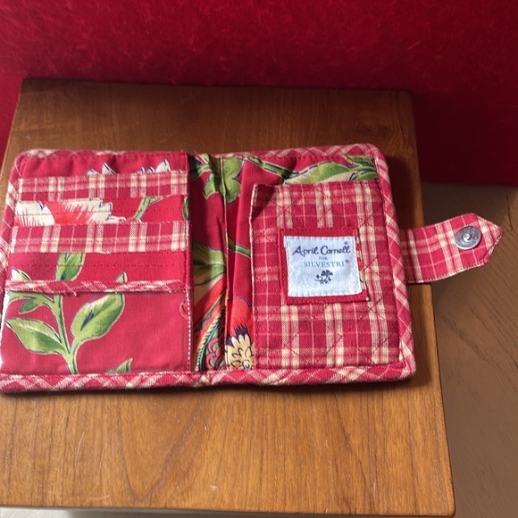 April Cornell-Silverstri Quilted Fabric Wallet-Red w/Tan/Green Floral & Plaid - Picture 4 of 6